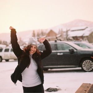 Meet your Posher, Sara